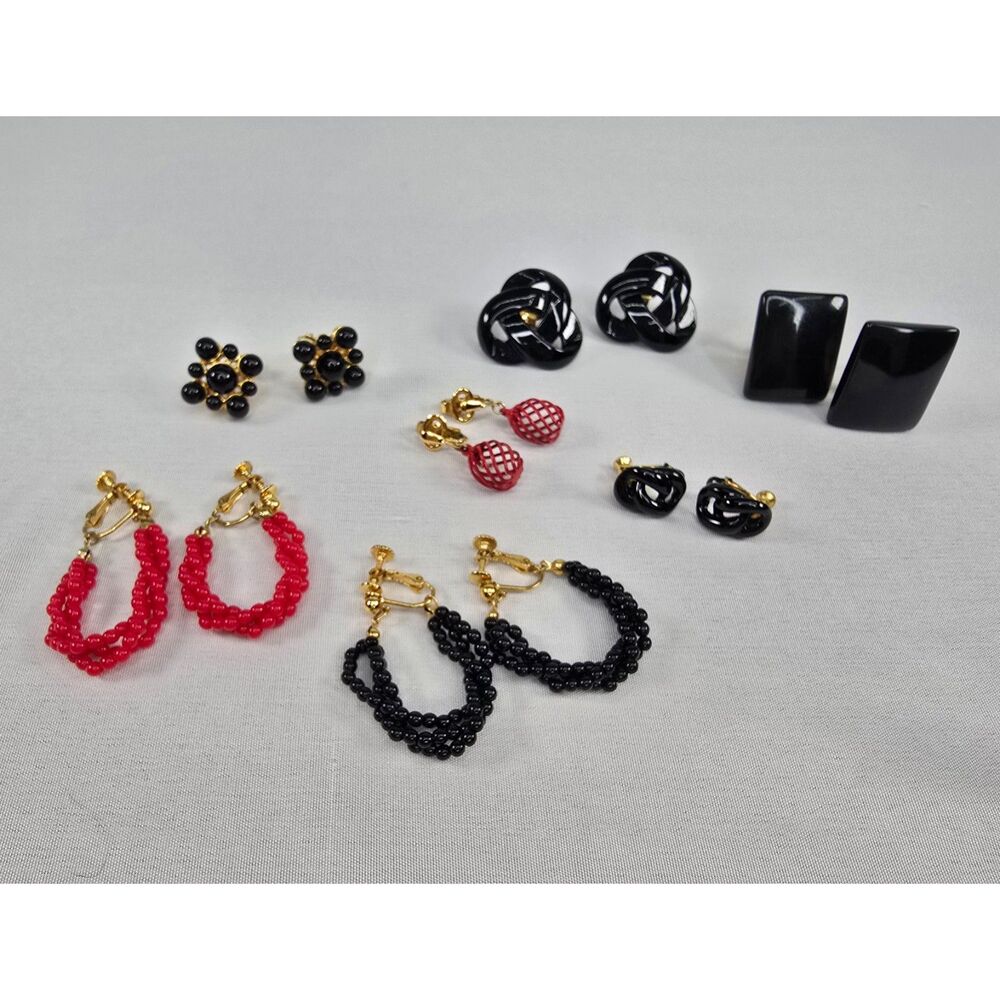 Black & Red Gold Tone Lot of Vintage Clip-on Screw-Back Earrings Napier‎ Trifari